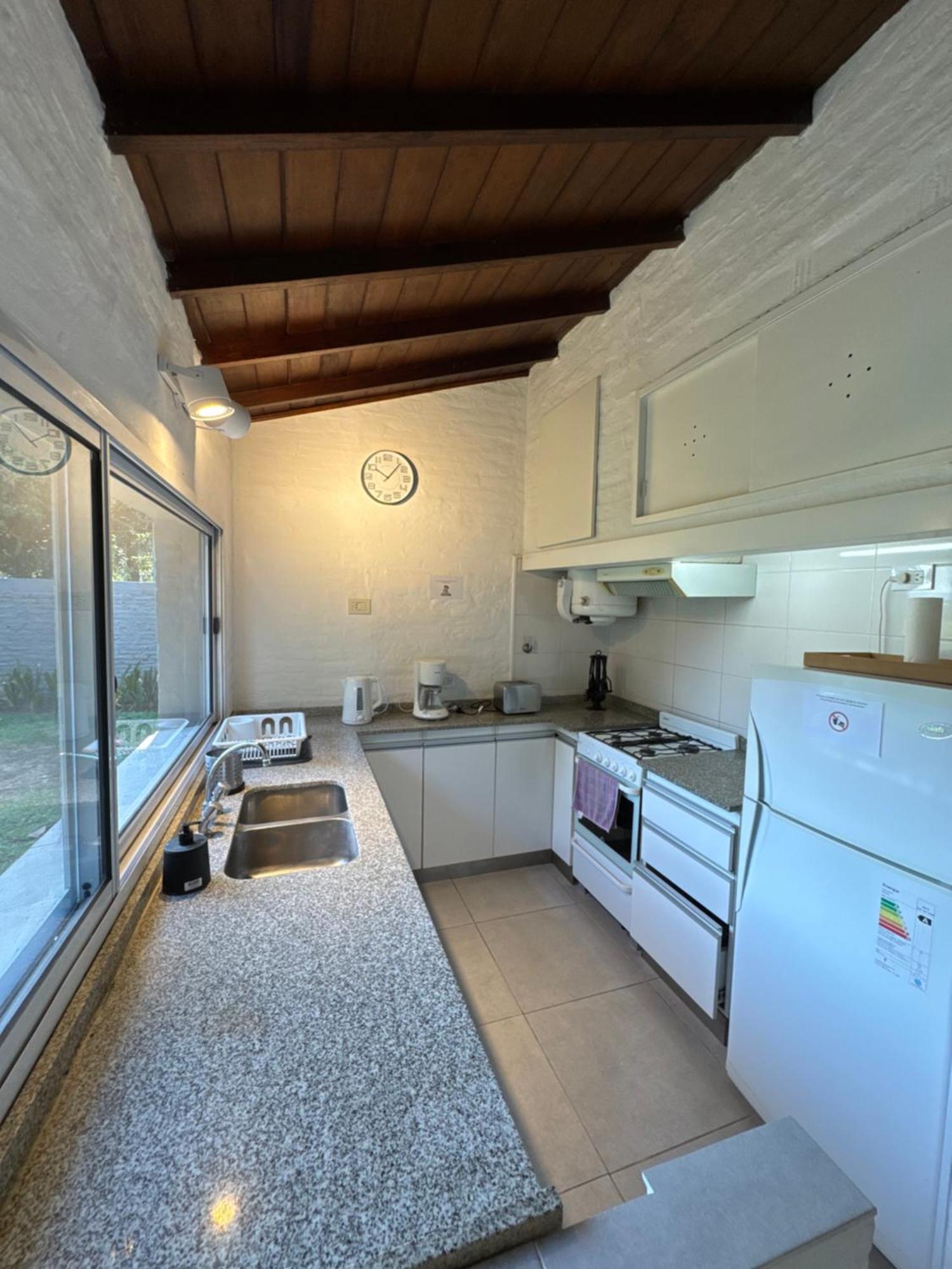 Casa Chalet Ensuenos Vista A La Laguna Chascomús エクステリア 写真