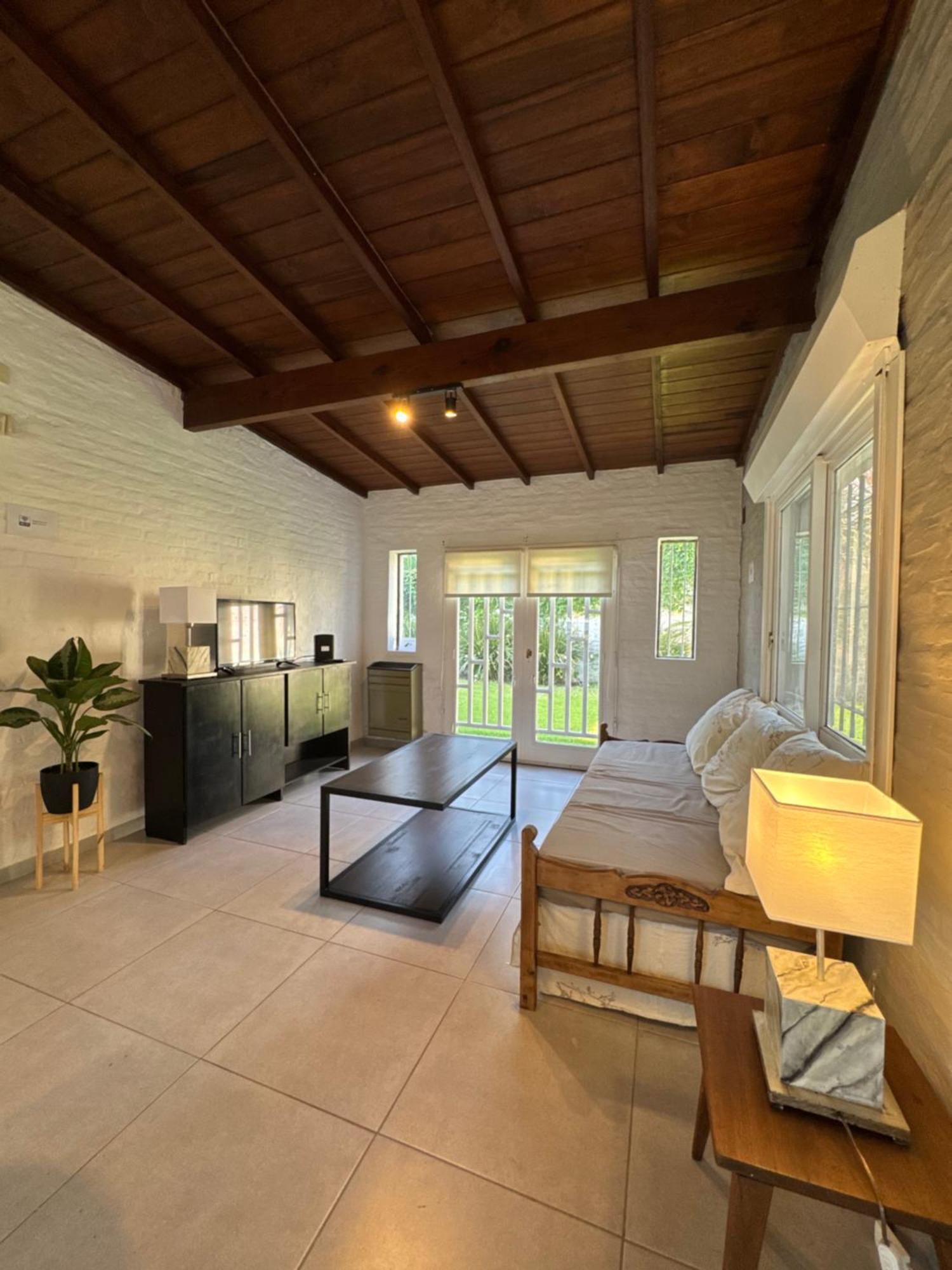 Casa Chalet Ensuenos Vista A La Laguna Chascomús エクステリア 写真